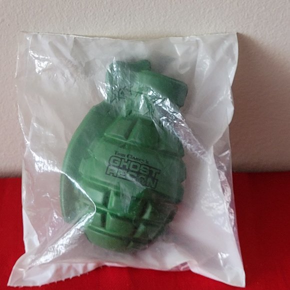 2001 TOM CLANCY'S GHOST RECON, RUBBER HAND GRENADE TOY, MINT IN THE PACKAGE!!! - Picture 1 of 2